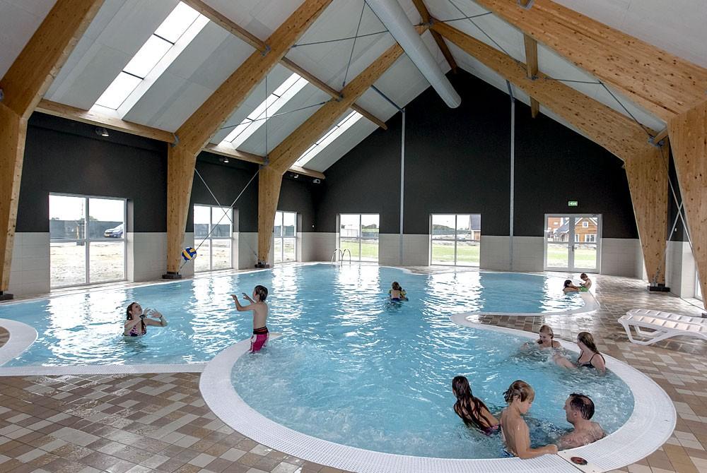 Het zwembad van Landal Strand Resort Nieuwvliet-Bad