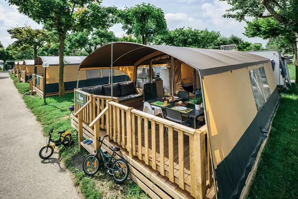 Lodge tent, Roompot Vakantiepark Hunzedal