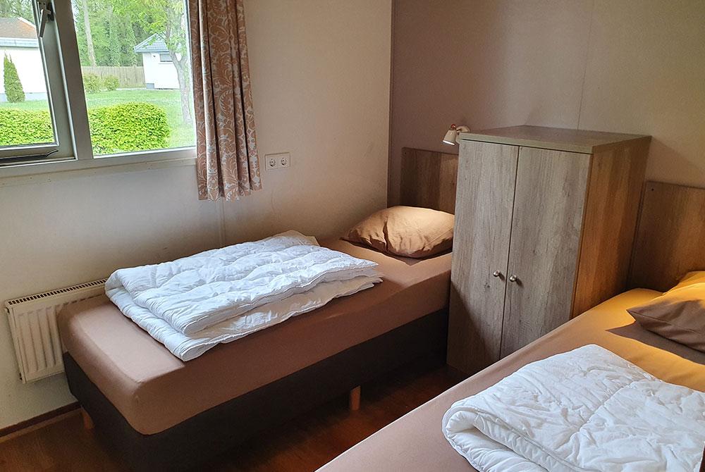 Tweede slaapkamer in de bungalow, Landal Mont Royal review