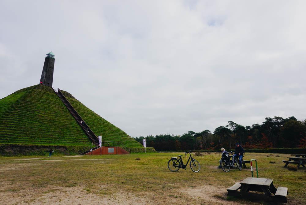 Pyramide van Austerlitz, RCN het Grote Bos review